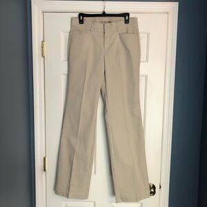 Women's Dockers Wide Straight Leg Pants Light Tan Khakis Sz 8 Long, Inseam = 34”